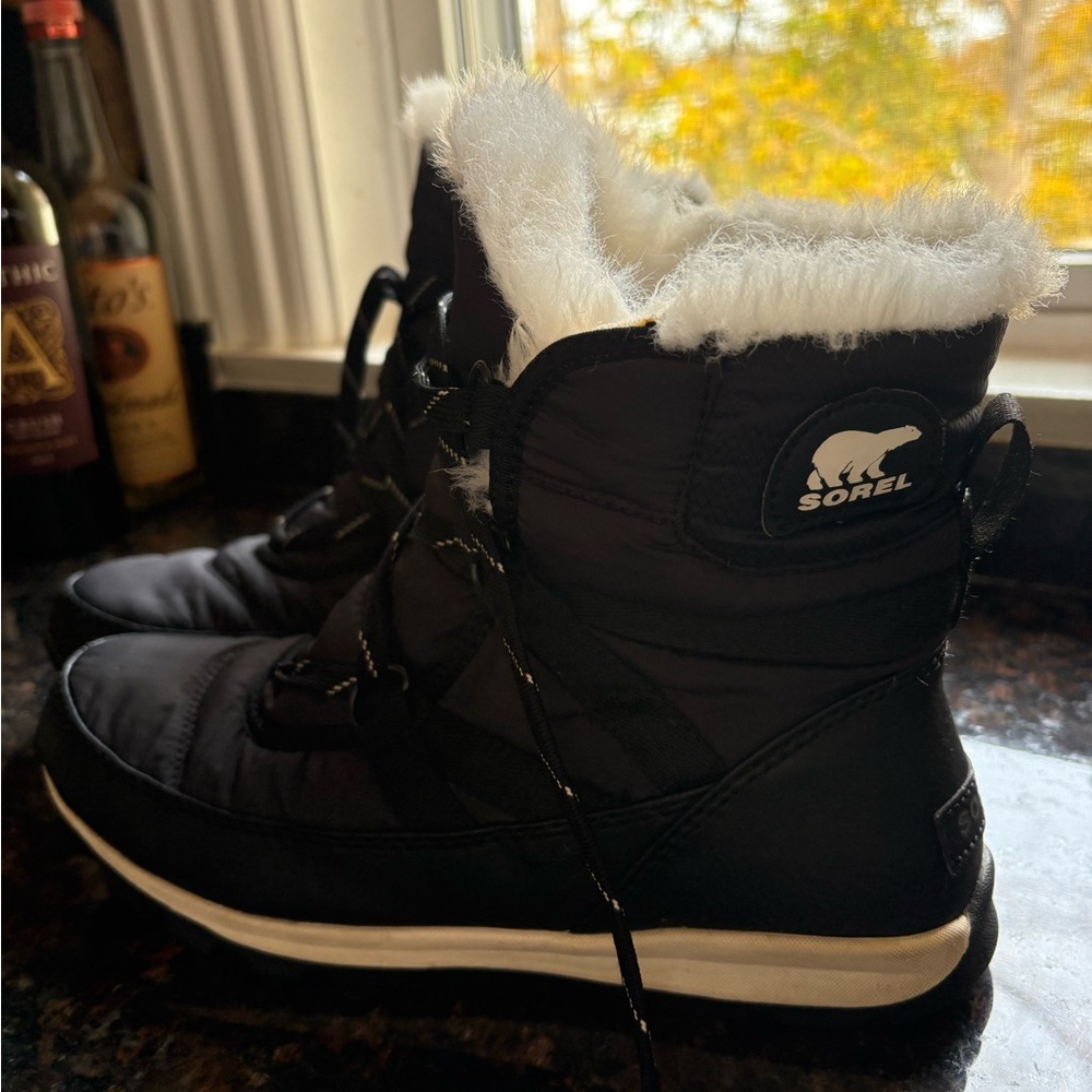 Sorel Women's Black and White Winter Boots